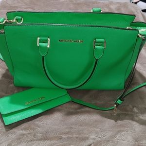 MK Michael Kors Handbag & Wallet Color-Kelly Green